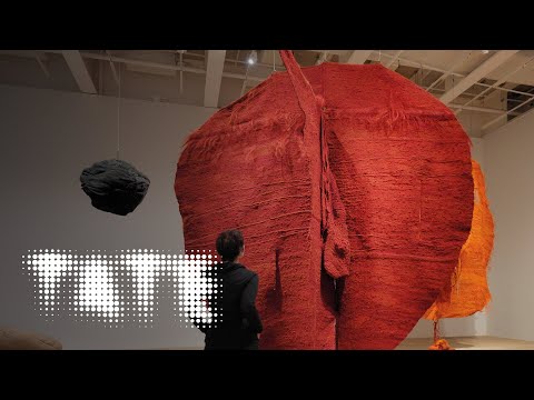 Step inside Magdalena Abakanowicz&#039;s forest of woven sculptures | Tate