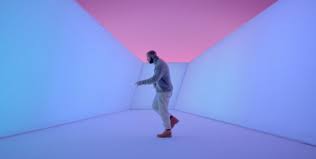 Drake’s music video for ‘Hotline Bling’ references James Turrell.
