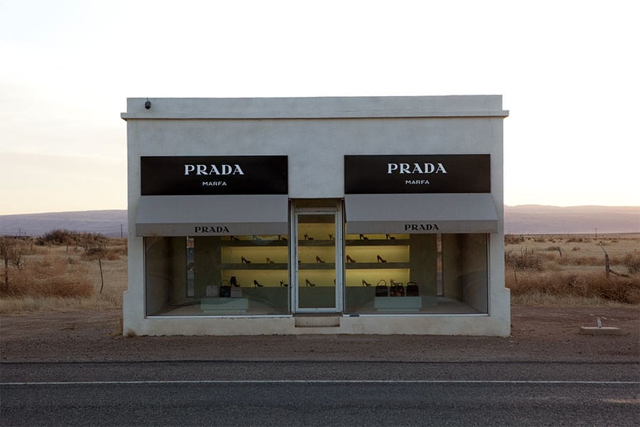 From Prada to Hermès, 5 Examples of High Fashion Brands in Works of Art -  Galerie