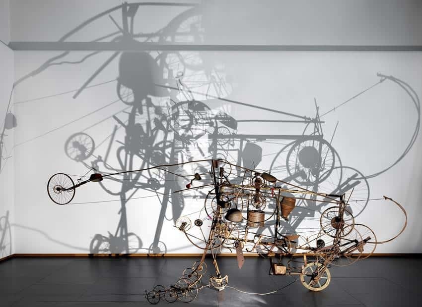 Featured image of post Abstract Wire Sculpture Artists : Sculpture lorenzo balance of love.