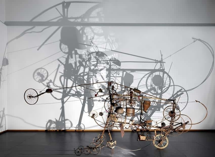 Featured image of post Abstract Wire Sculpture Artists : Sculpture lorenzo balance of love.