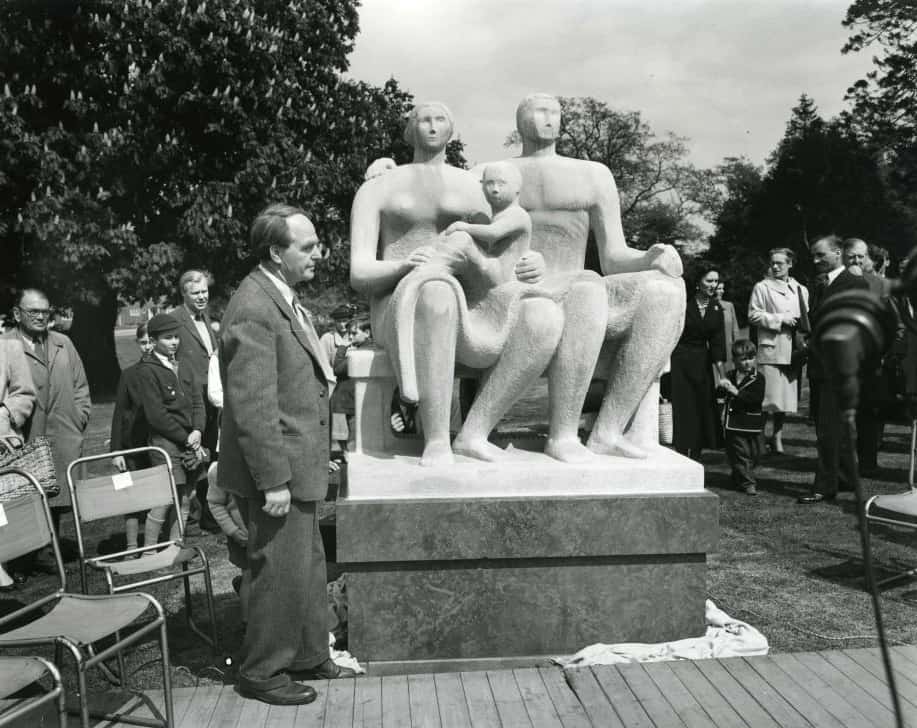 Henry Moore Harlow Family Group