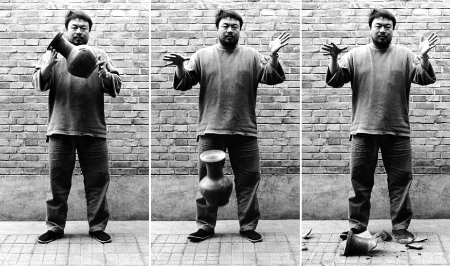 Ai Weiwei, Dropping A Han Dinasty Urn, 1995. Vandalism