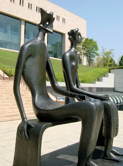 Henry Moore King and Queen