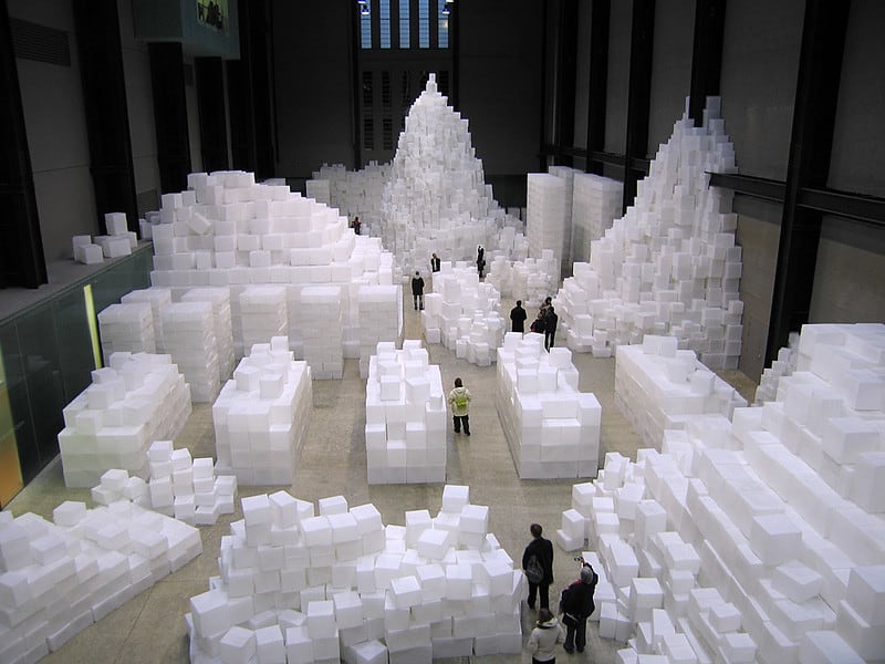 Rachel Whiteread - EMBANKMENT - 2005. Plastic