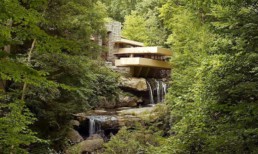 Frank Lloyd Wright, Fallingwater, Pennsylvania. Organic Architecture.