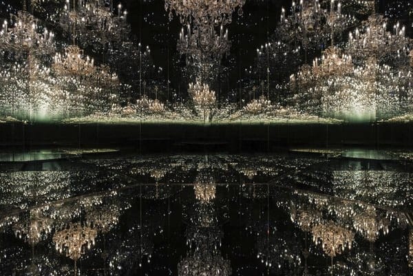 Yayoi Kusama, Chandelier of Grief, 2019