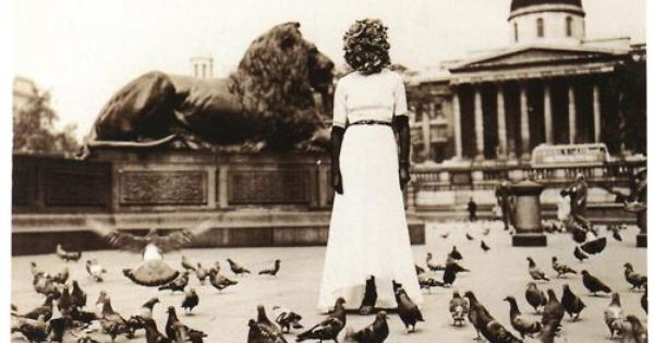 Sheila Legge, Trafalgar Square performance, 1936