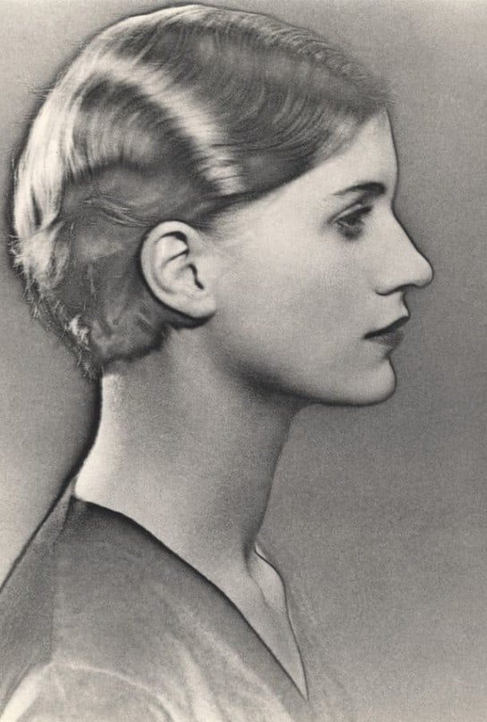 Lee Miller Surrealist Avant Garde Photographer Muse And War Correspondent Artland Magazine