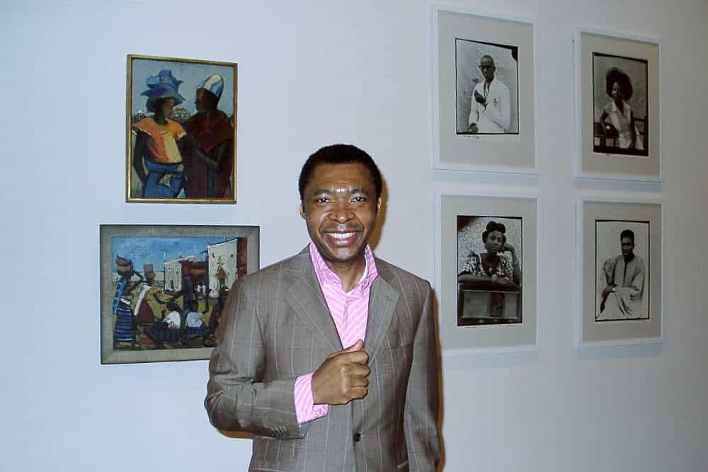 Okwui Enwezor at the exhibition The Short Century in Berlin, 17 May 2001. © Photo: Haupt & Binder, Universes in Universe.