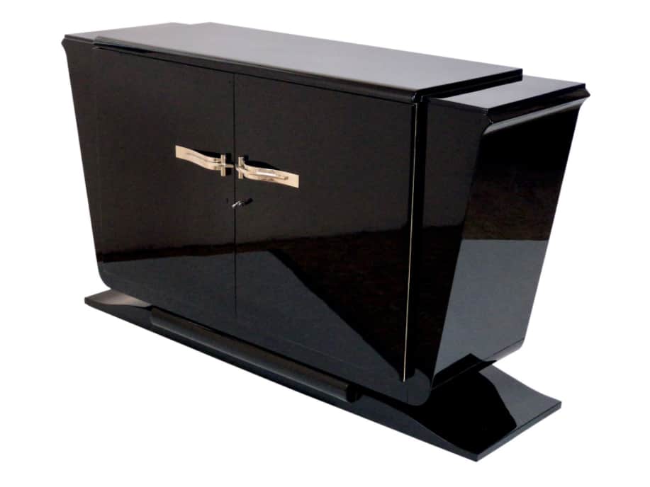 Lacquered Art Deco furniture from the 1920s.
