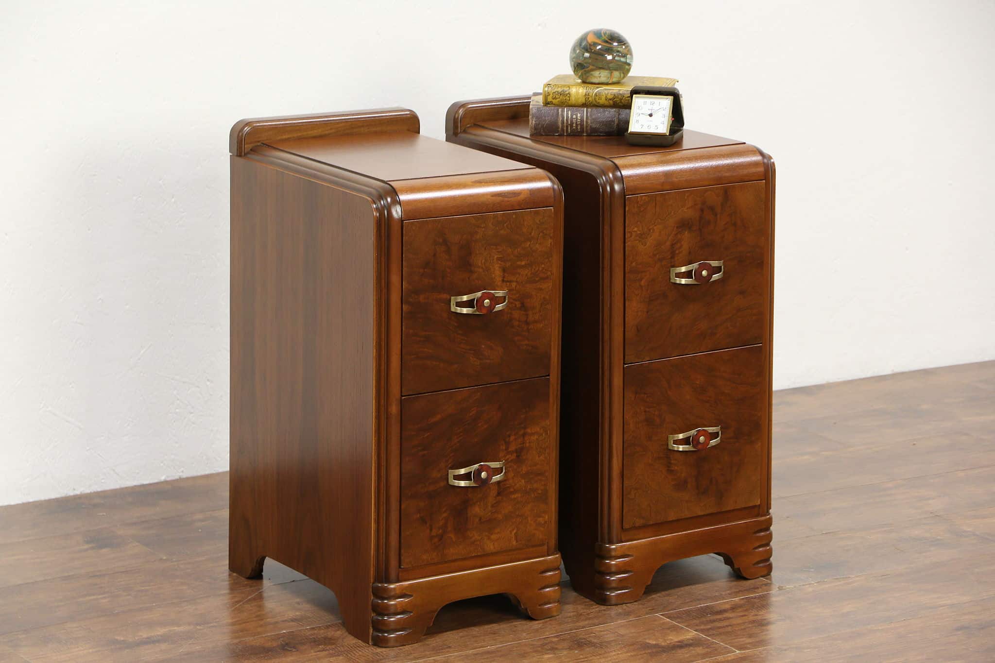 How to identify art deco furniture