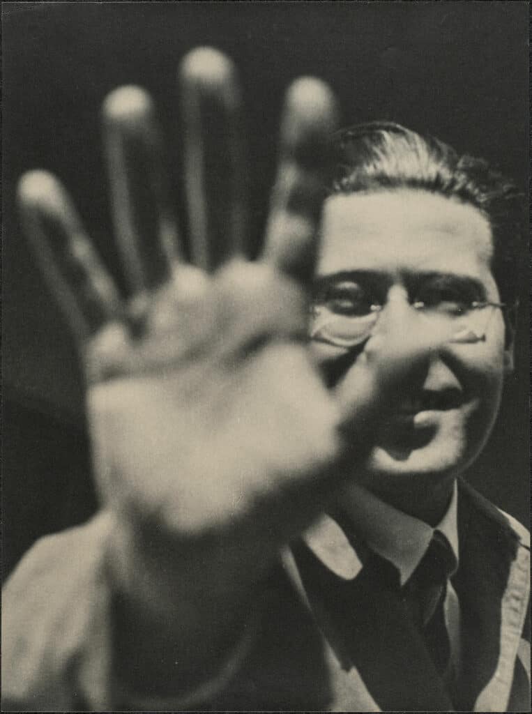 László Moholy-Nagy, Self-Portrait with Hand