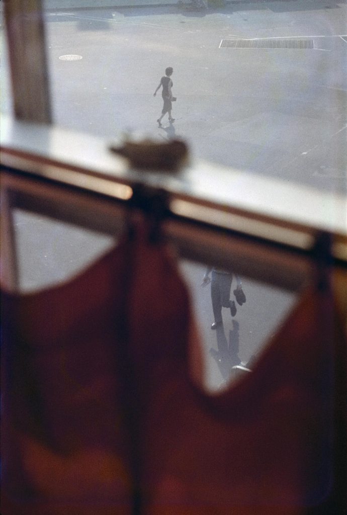 Saul Leiter, Red Curtain © Saul Leiter Foundation